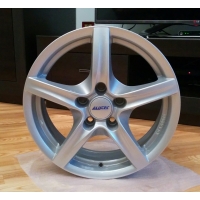 Alutec Grip 5,5x15 4/100 ET40 d-63,3 Polar Silver (GR55540A21-0)
